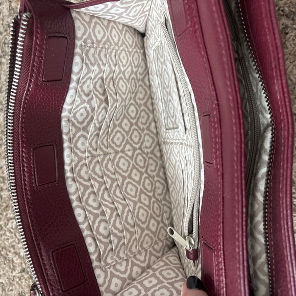 Brighton Barbados Burgundy red genuine leather crossbody travel organizer wallet - Picture 9 of 9